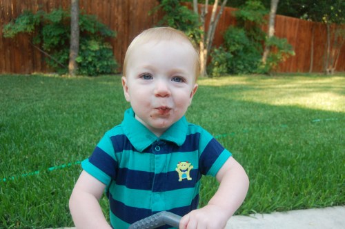 Baby Lightning eating cookie ~ bonjourHan.com